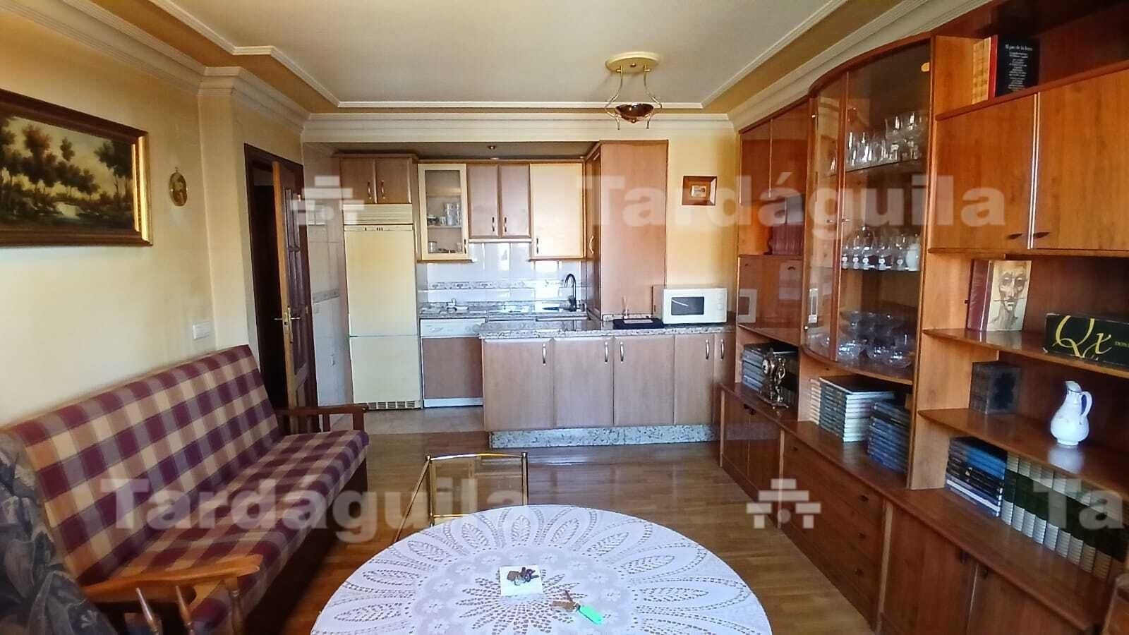 Kitchen of Apartment for sale in Salamanca Capital  with Heating and Storage room