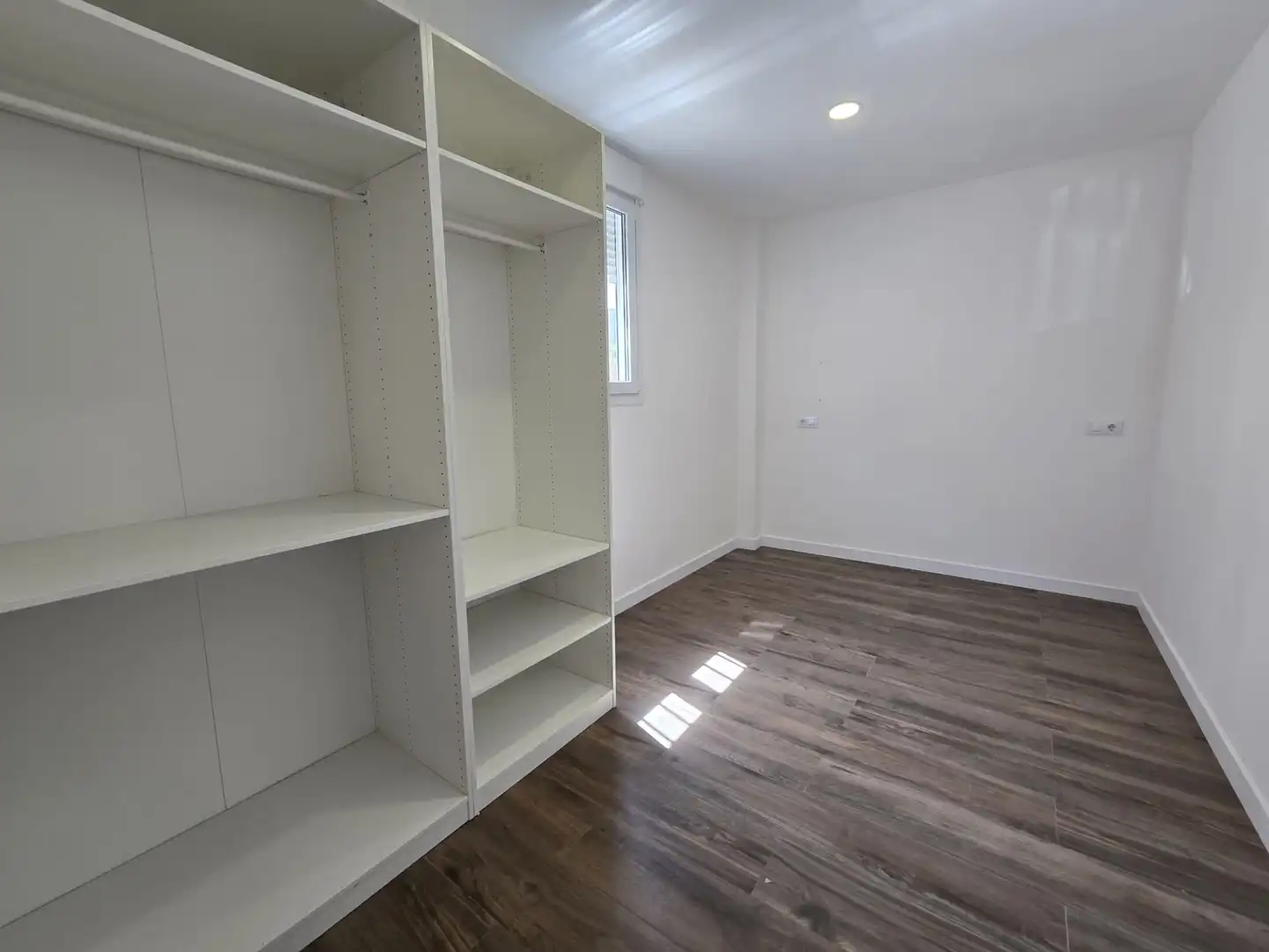 Habitación de Apartamento en venta en San Fernando de Henares con Aire acondicionado, Calefacción y Horno