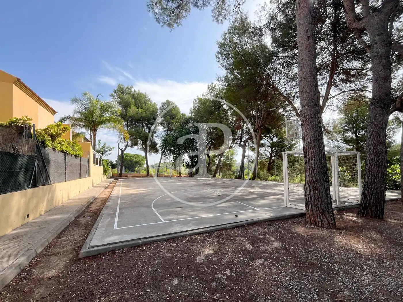 Aparcament de Casa o xalet en venda en Godelleta amb Aire condicionat, Calefacció i Jardí privat