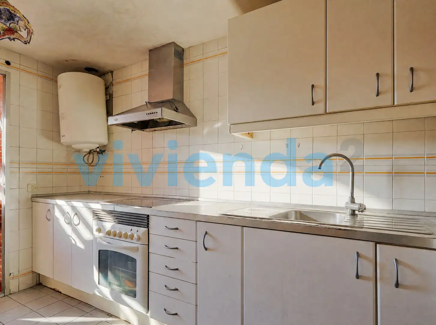 Cocina de Piso en venta en Madrid con Calefacción y Balcón