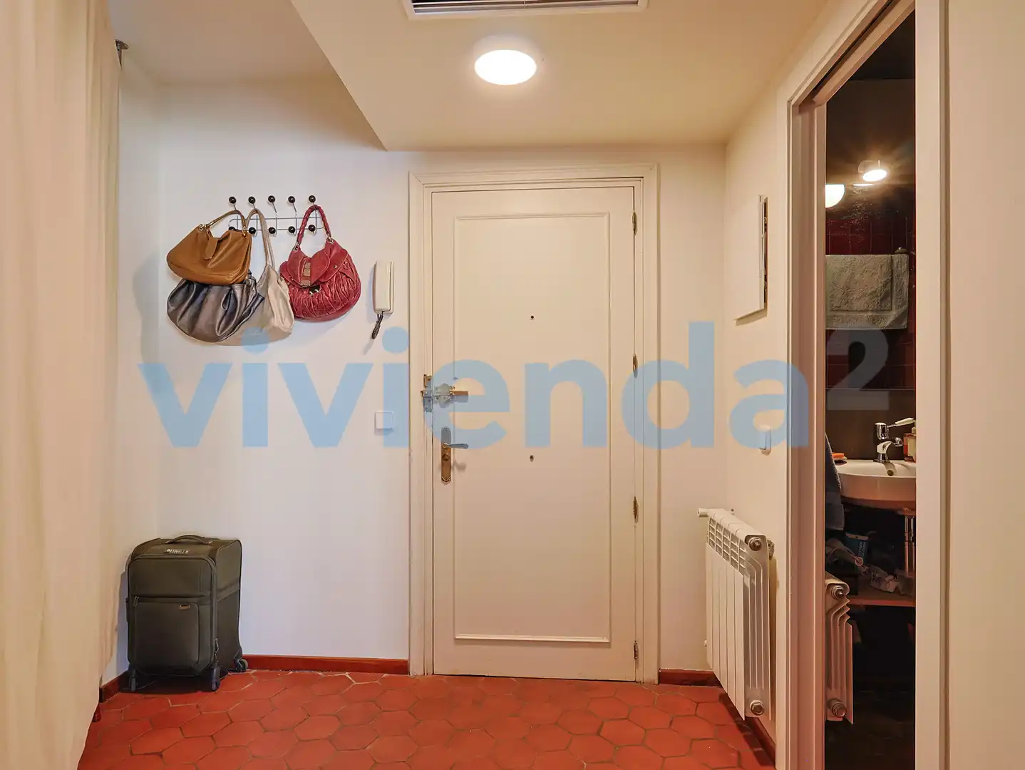 Study for rent in Cuesta de Santo Domingo, Palacio