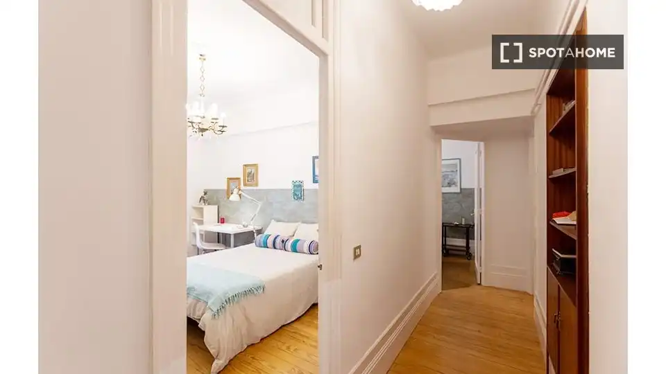 Room in Zona Indautxu