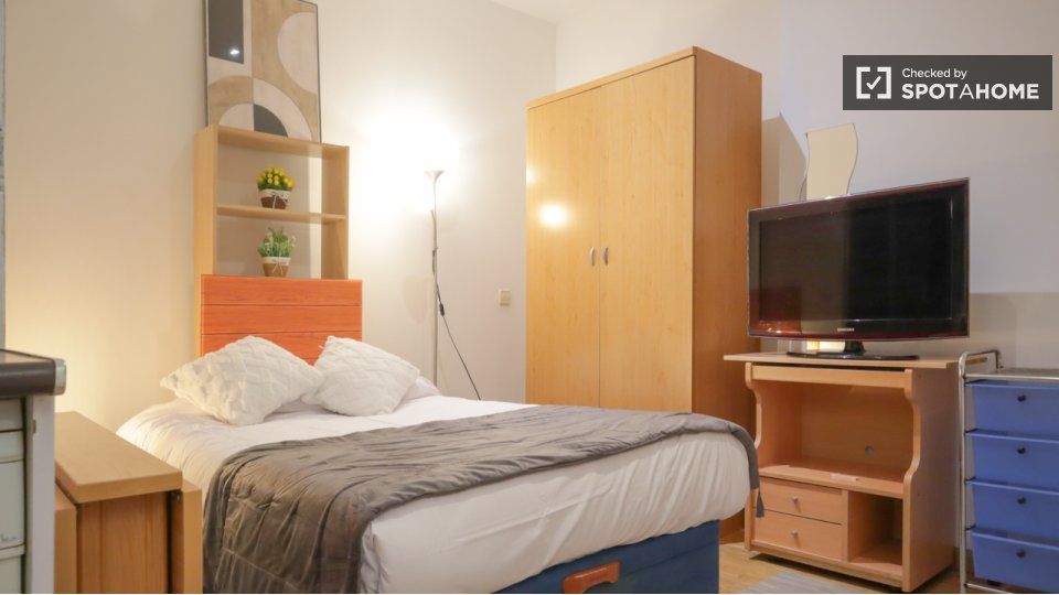 Flat to rent in Bellas Vistas