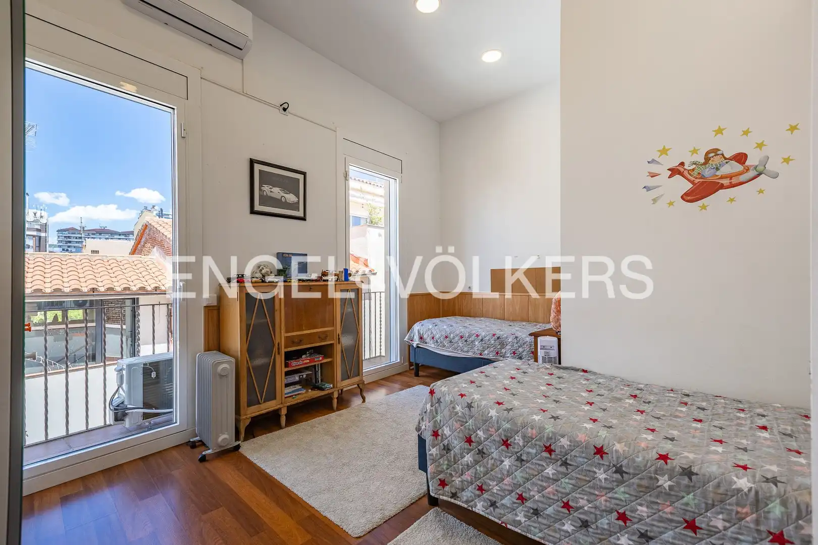 Habitación de Casa o chalet en venta en Terrassa con Aire acondicionado, Calefacción y Jardín privado