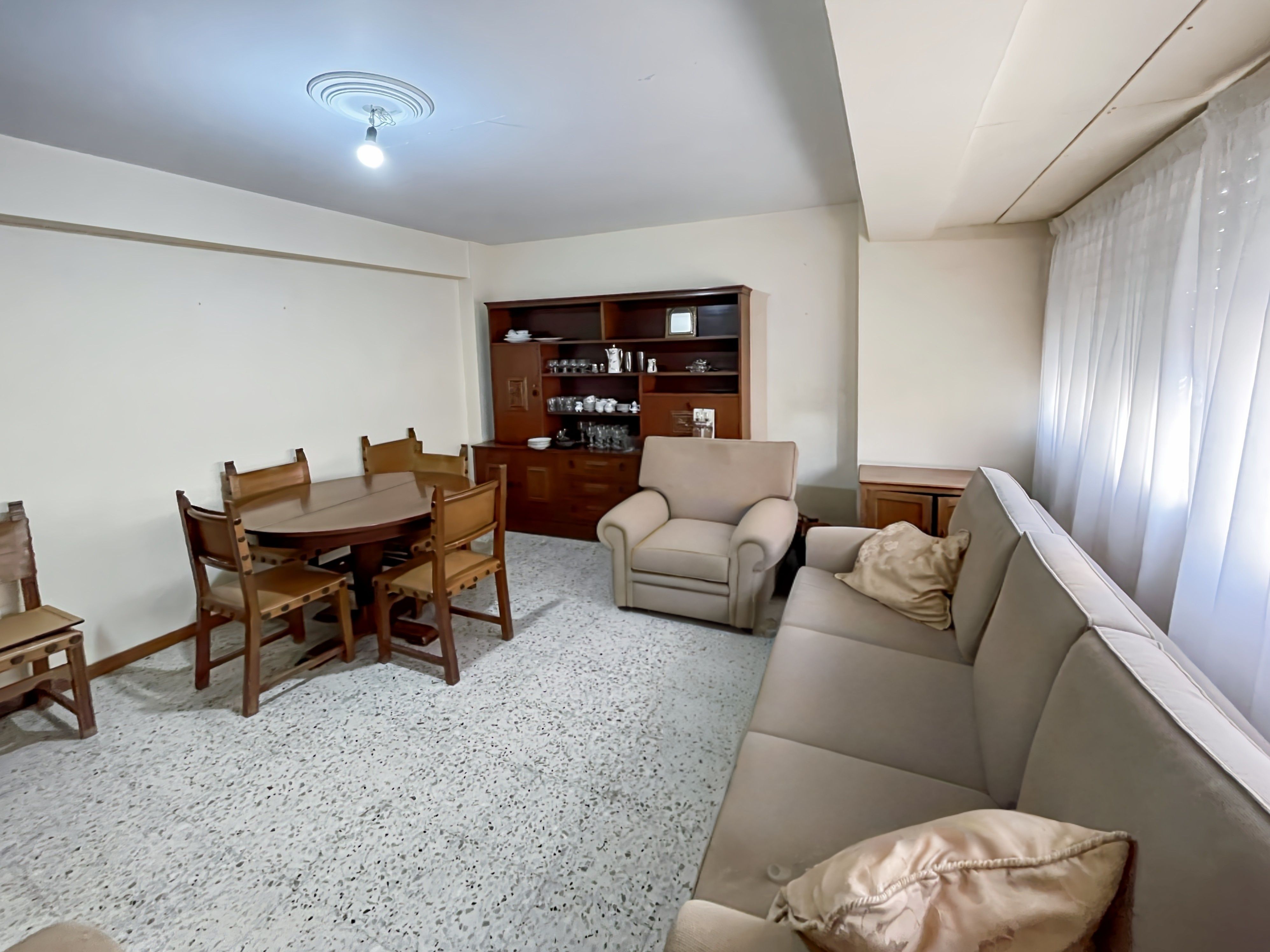 Sala d'estar de Pis en venda en Ferrol amb Moblat