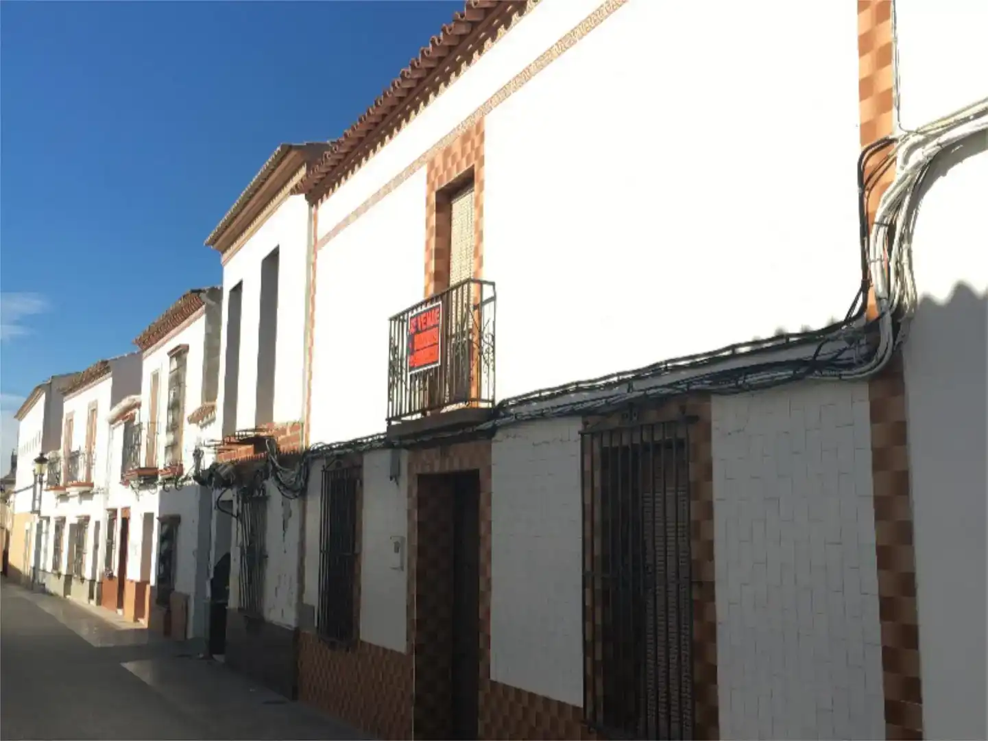 Vista exterior de Casa adosada en venda en Villalba del Alcor amb Balcó