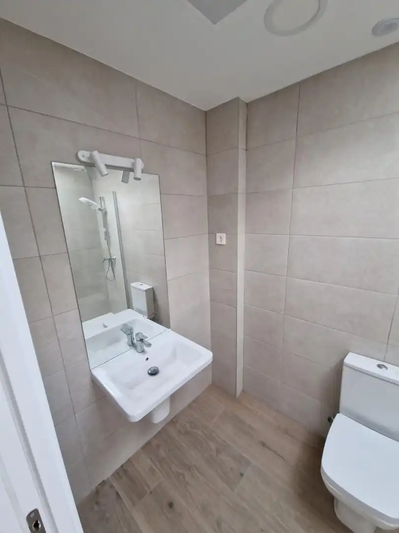 Badezimmer von Maisonette zur Miete in Brunete mit Heizung und Abstellraum