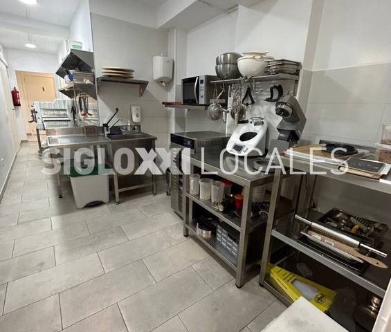 Local comercial en Alquiler en SALVADOR RIERA en El Guinardó