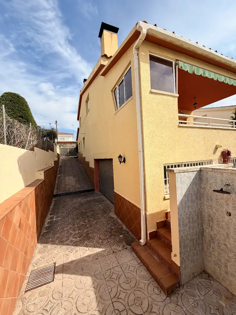 Exterior view of Houses for sale in Calafell  with Air Conditioner, Heating and Private garden