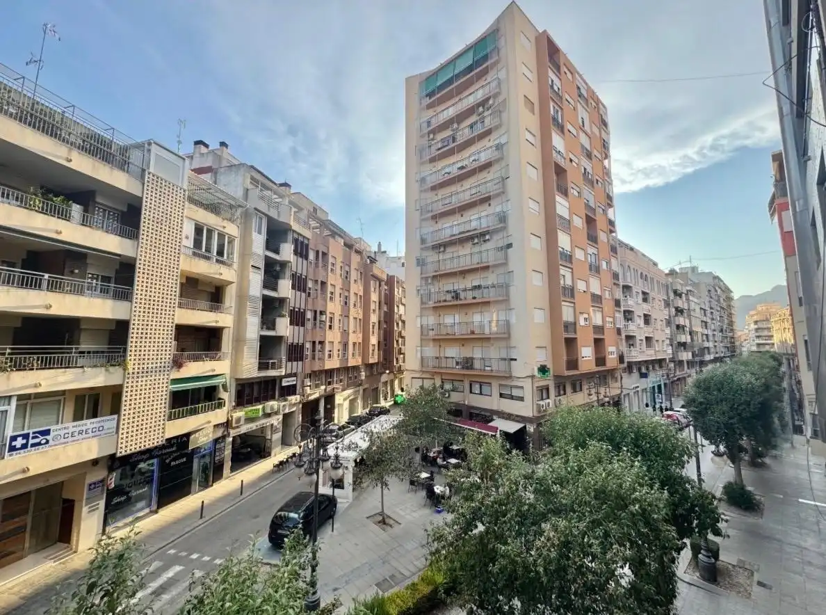 Vista exterior de Piso en venta en Orihuela con Balcón