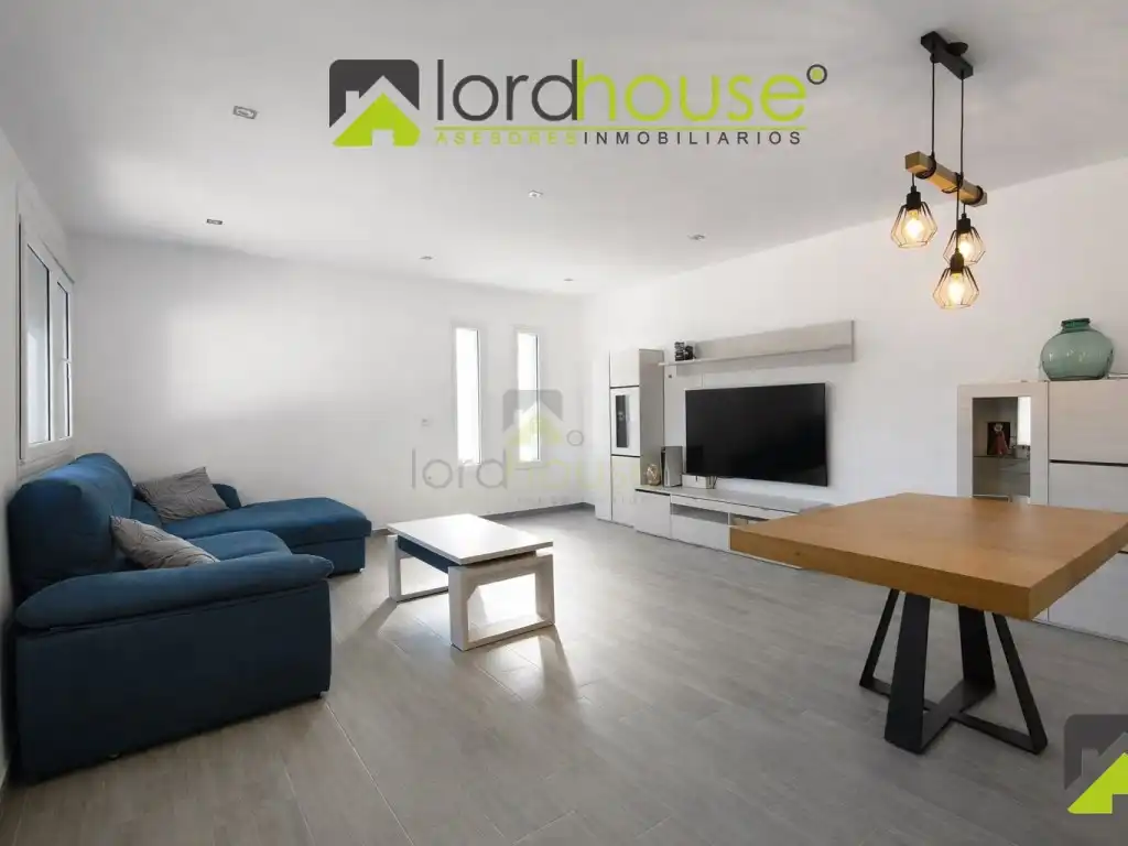 Casa o xalet en venda a Calle Paris, Purias, Pedanías Sur