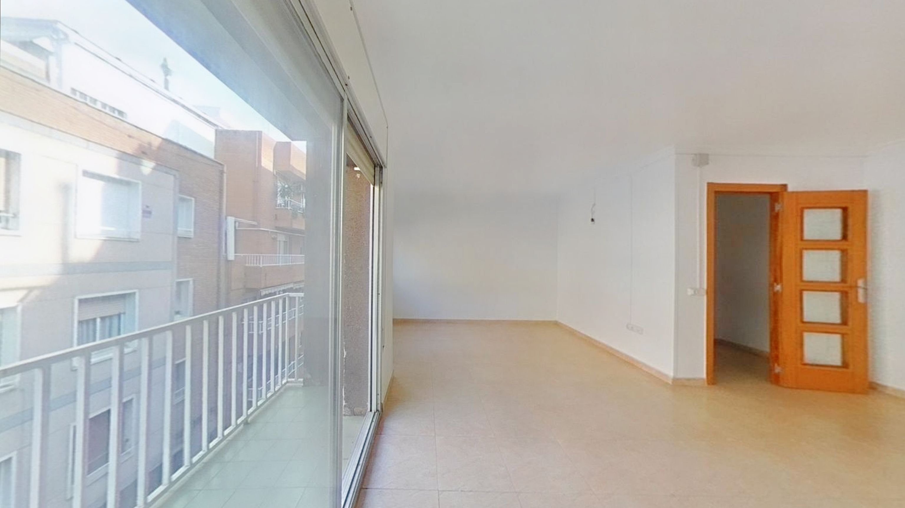 Habitación de Piso en venta en  Barcelona Capital con Horno y Lavadora