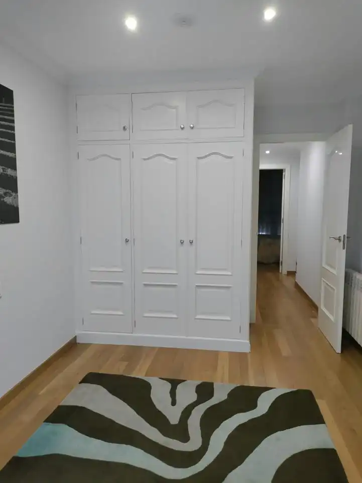 Habitación de Piso de alquiler en Santiago de Compostela  con Calefacción y Amueblado