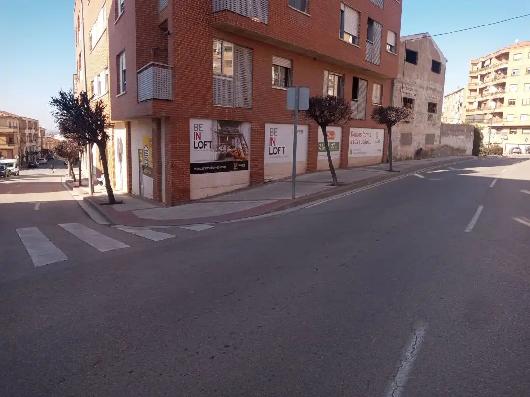 Local commercial à vendre à Calle Ramón Almazán 13, imagen 3