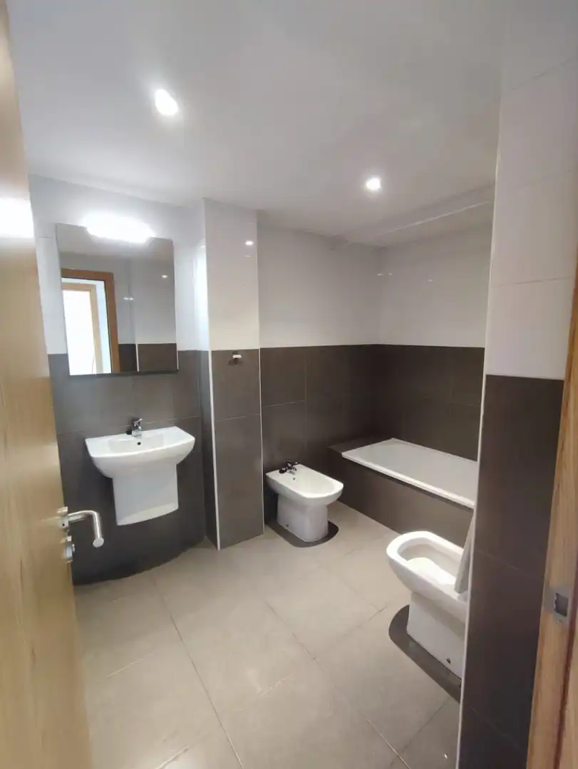 Baño de Piso en venta en Sant Celoni con Calefacción y Trastero