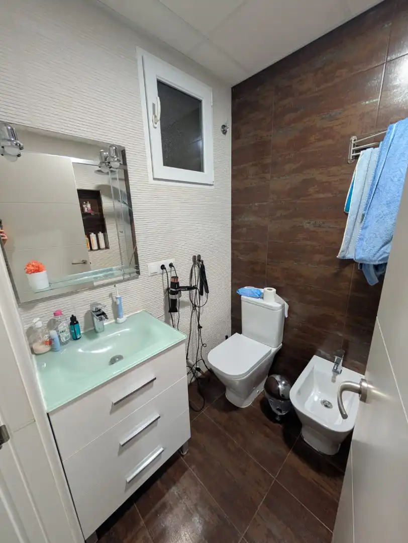 Badezimmer von Wohnung zum Verkauf in Málaga mit Klimaanlage und Terrasse