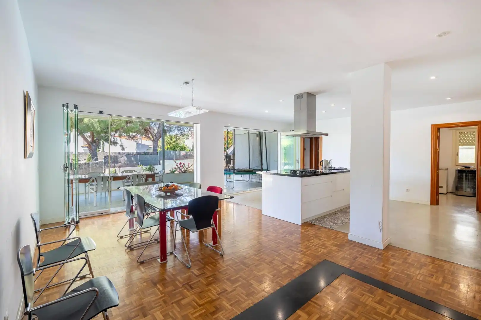 Vista exterior de Casa o chalet en venta en Roquetas de Mar con Aire acondicionado, Jardín privado y Parquet