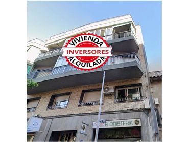 Piso con balcón en venta en La Gavarra