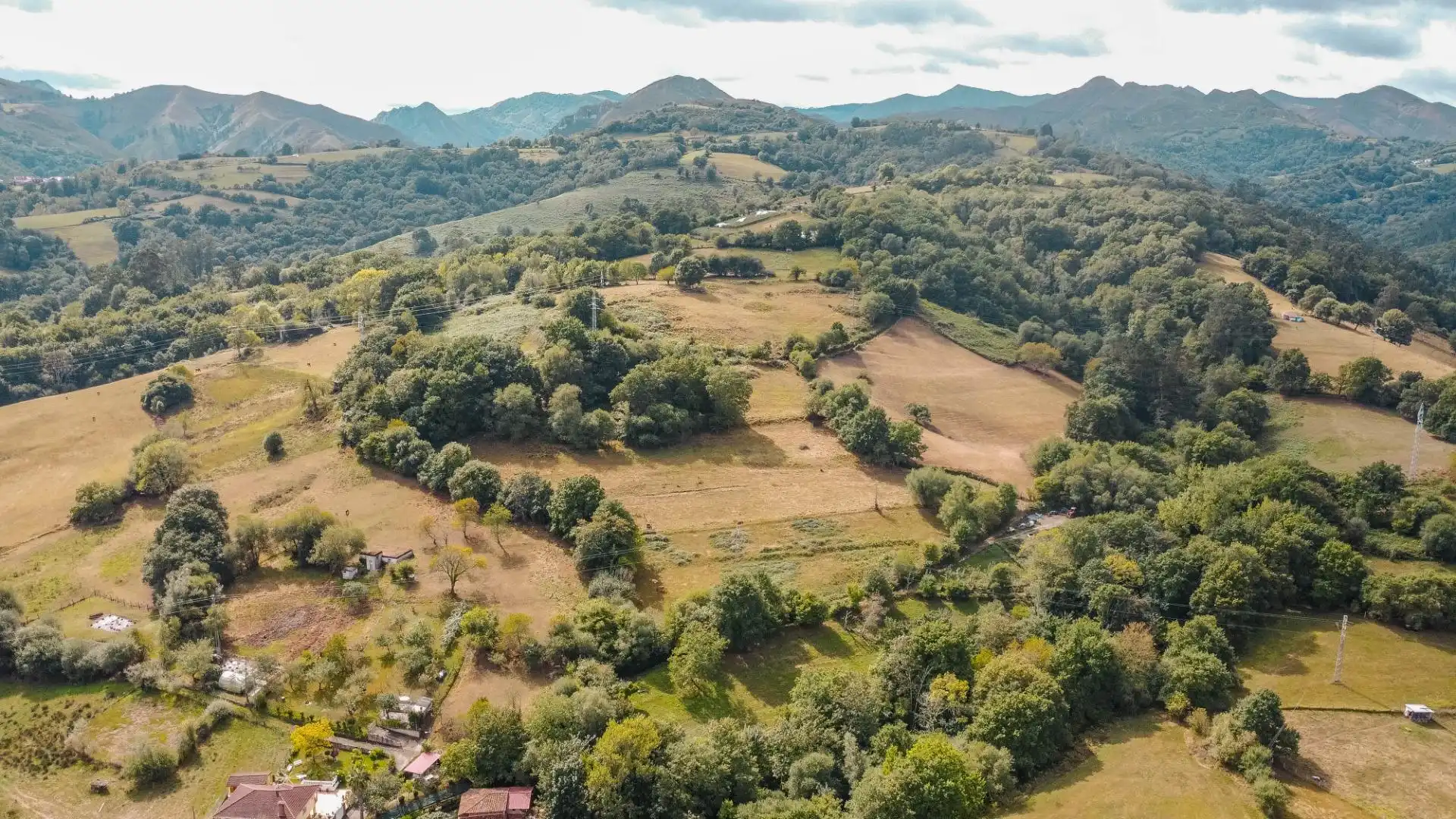 Casa o chalet en venta en Piloña con Calefacción, Jardín privado y Parquet