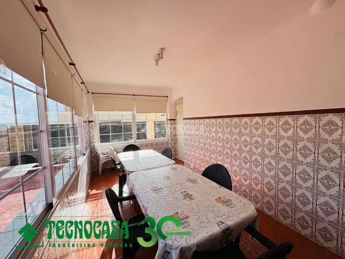 Casa aparellada amb terrassa en venda a Magán, imagen 2