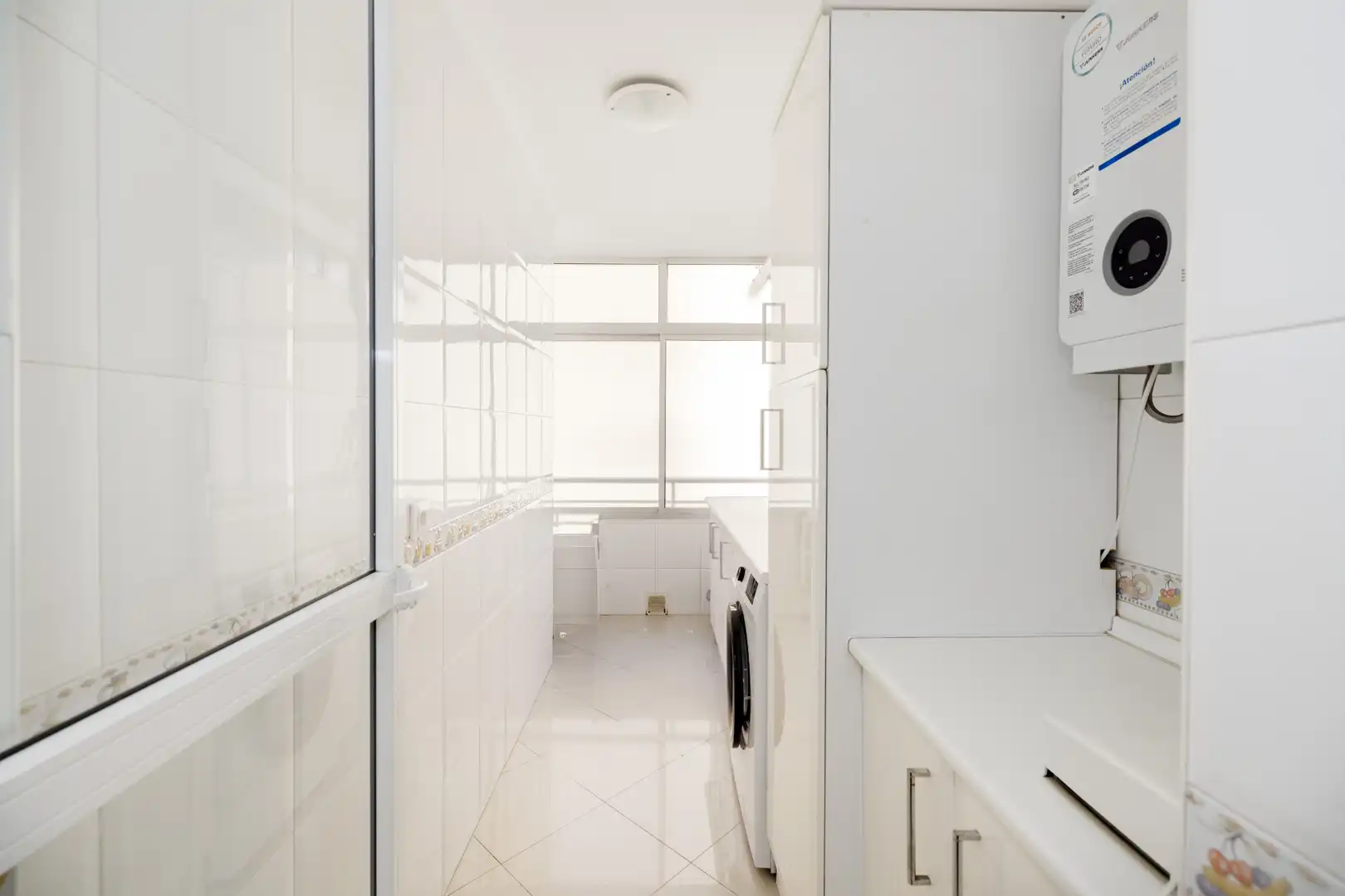 Badezimmer von Wohnung zum Verkauf in Marbella mit Klimaanlage und Gemeinschaftspool