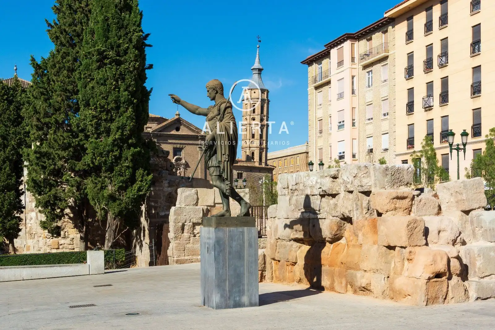 Exterior view of Flat for sale in Zaragoza  with Air Conditioner, Heating and Terrace