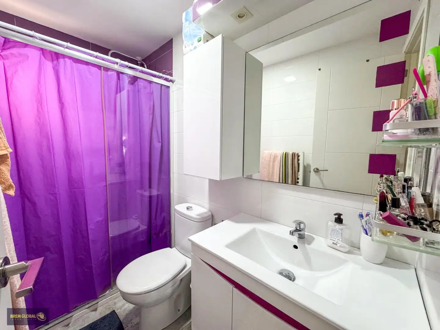 Baño de Piso en venta en Madrid con Calefacción, Amueblado y Alarma