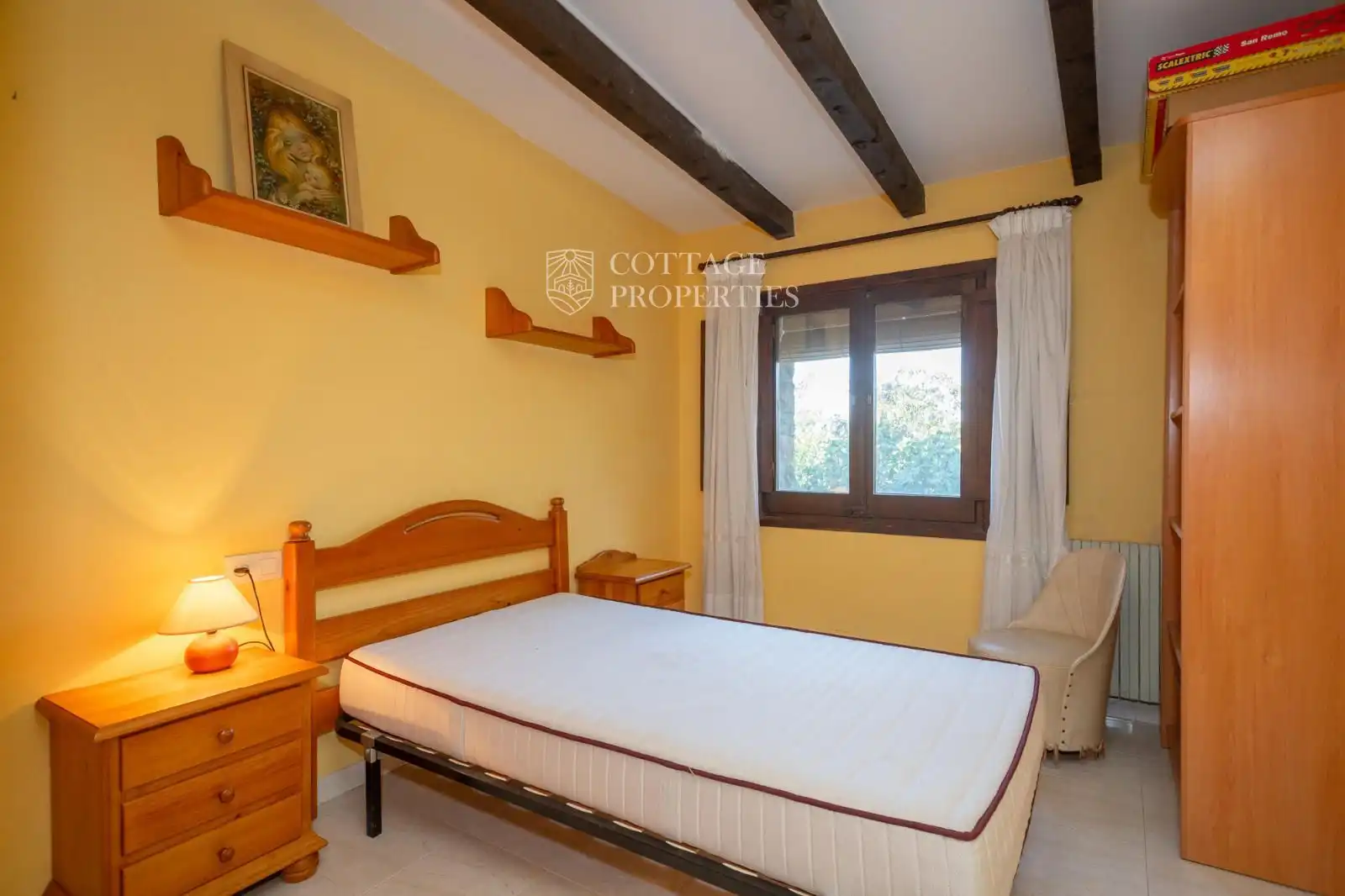 Habitación de Finca rústica en venta en Sant Miquel de Campmajor con Calefacción y Piscina