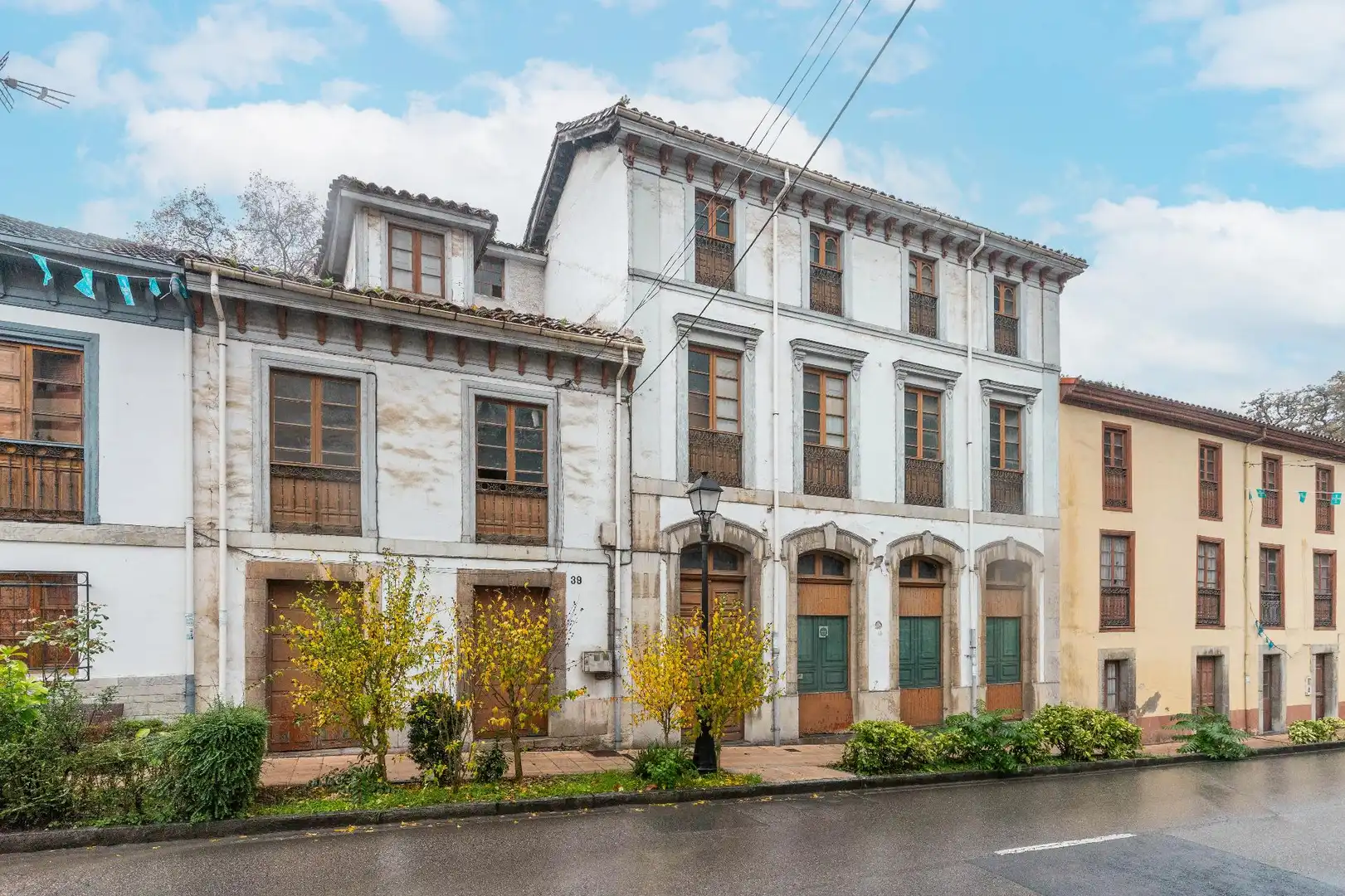 Exterior view of Houses for sale in Oviedo 