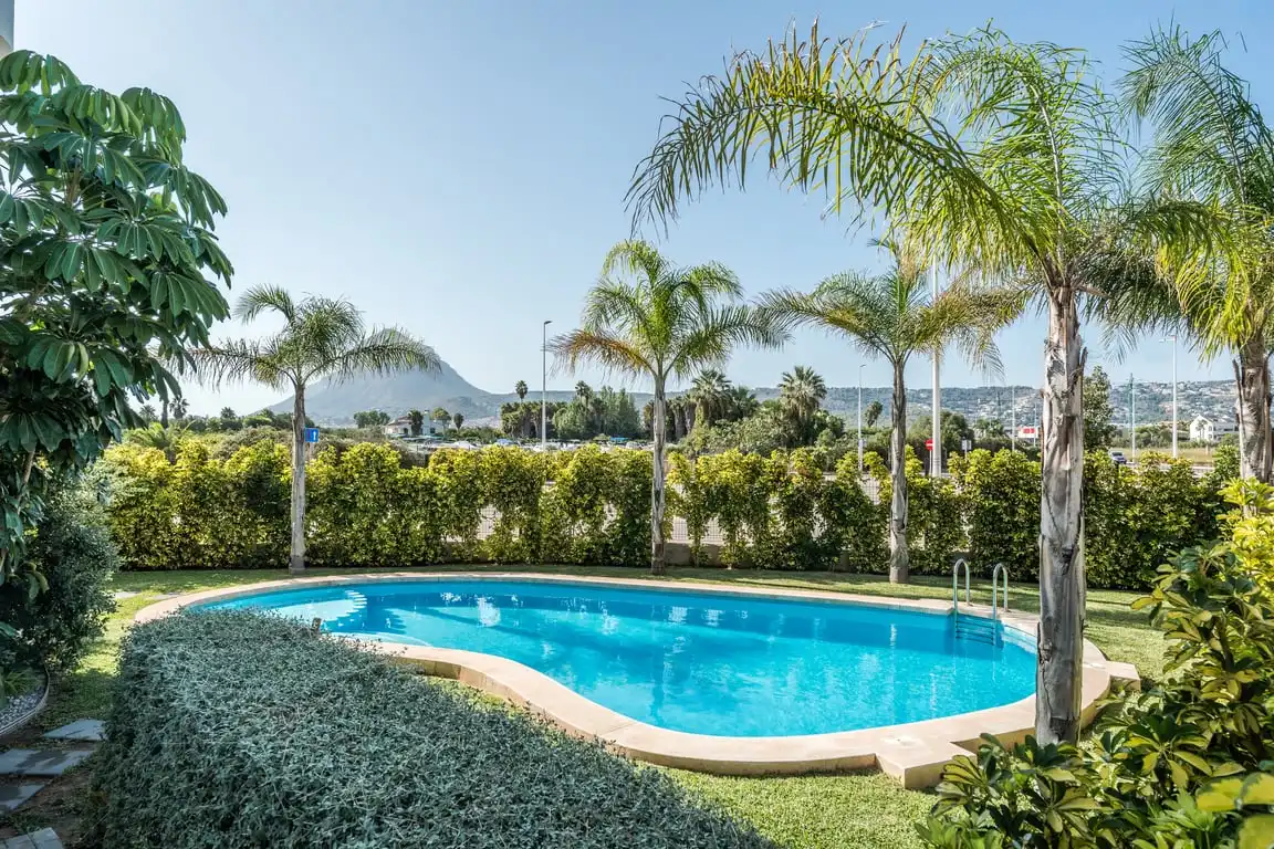 Apartament amb piscina en venda a Montañar - El Arenal