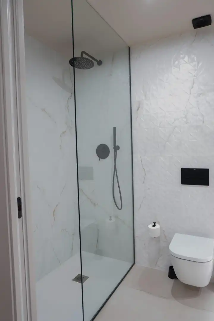 Badezimmer von Wohnung zur Miete in Sant Adrià de Besòs mit Klimaanlage, Heizung und Terrasse