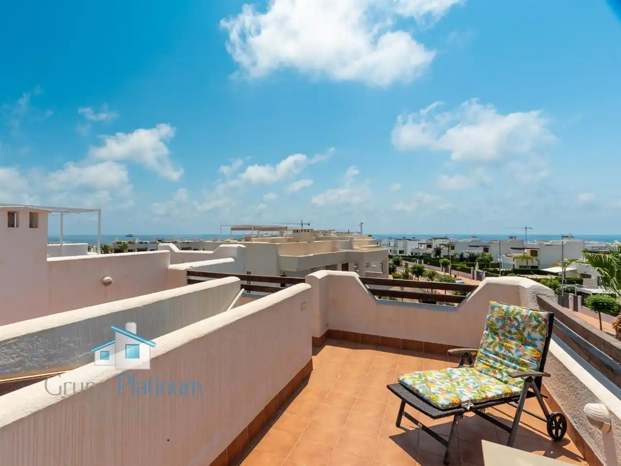 Àtic amb piscina en venda a San Juan de los Terreros