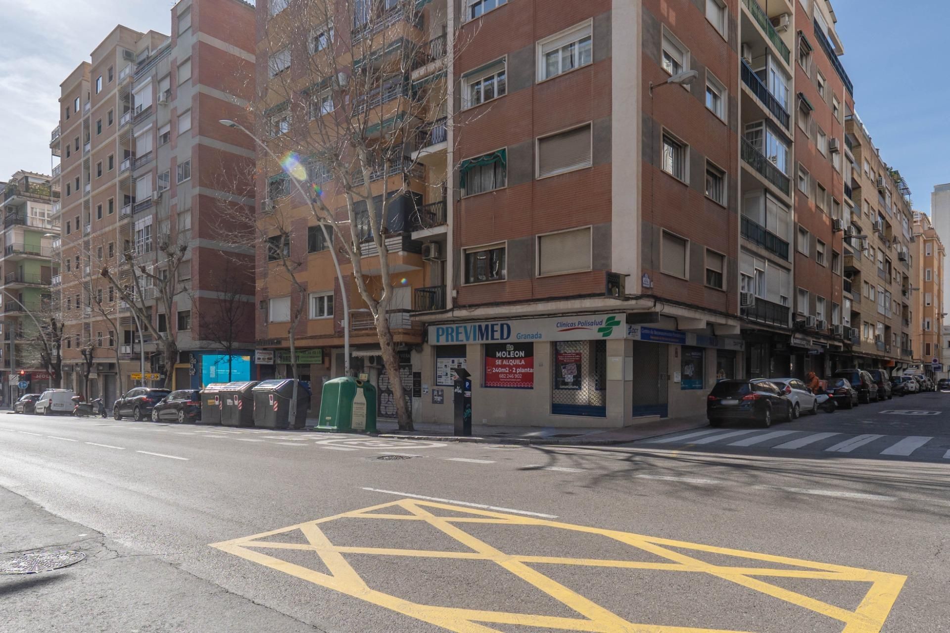 Premises for rent in Avenida del Doctor Olóriz, Plaza de Toros, Beiro