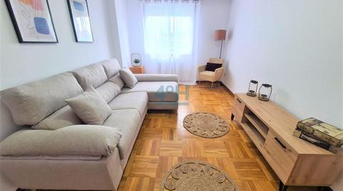 Foto 2 de Piso de alquiler en Residencia, Ourense Capital