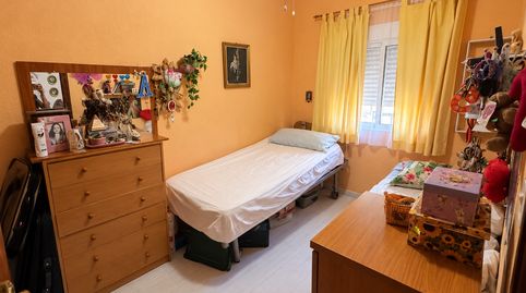 Foto 5 de Piso en venta en Avenida San Juan de la Cruz, Amate, Sevilla Capital
