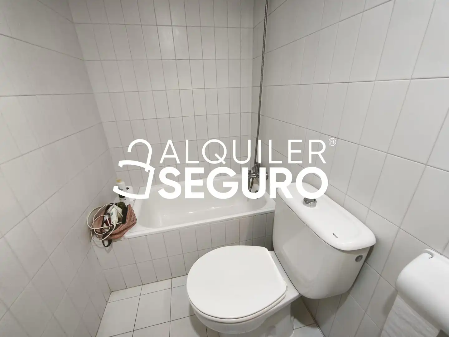 Baño de Piso de alquiler en Zaragoza con Calefacción, Terraza y Trastero