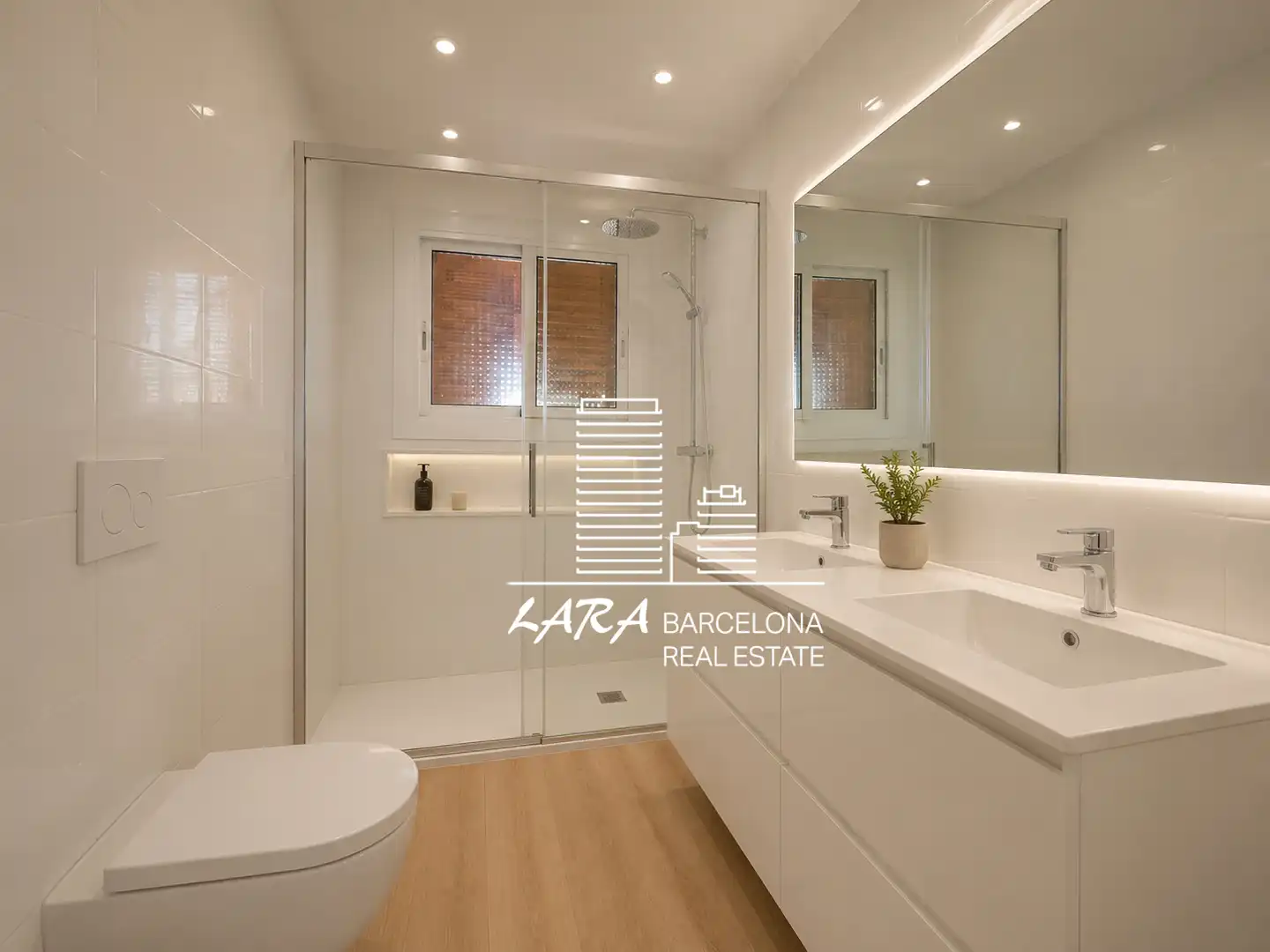 Bany de Apartament en venda en Castelldefels amb Traster, Forn i Rentadora