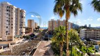 Vista exterior de Pis en venda en Alicante / Alacant amb Jardí privat, Terrassa i Balcó