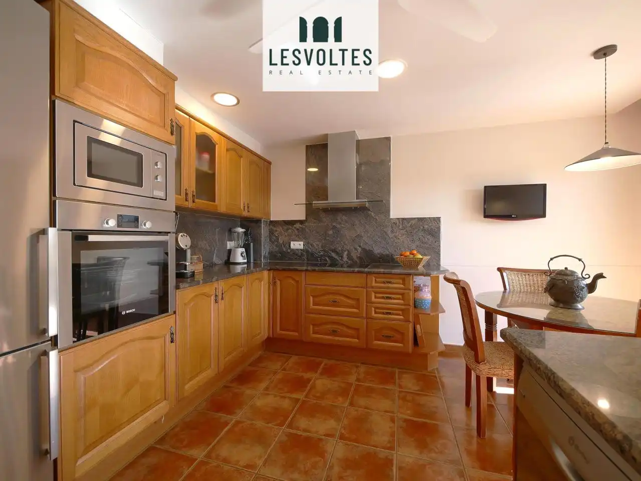 Cocina de Casa adosada en venta en Palafrugell con Aire acondicionado, Calefacción y Jardín privado