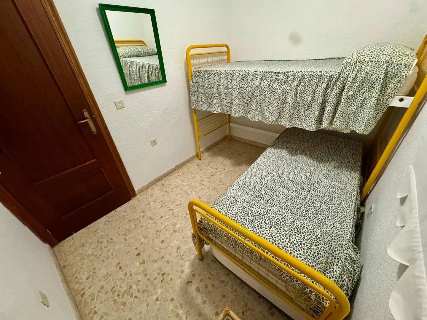 Habitación de Planta baja en venta en Punta Umbría con Amueblado y Balcón