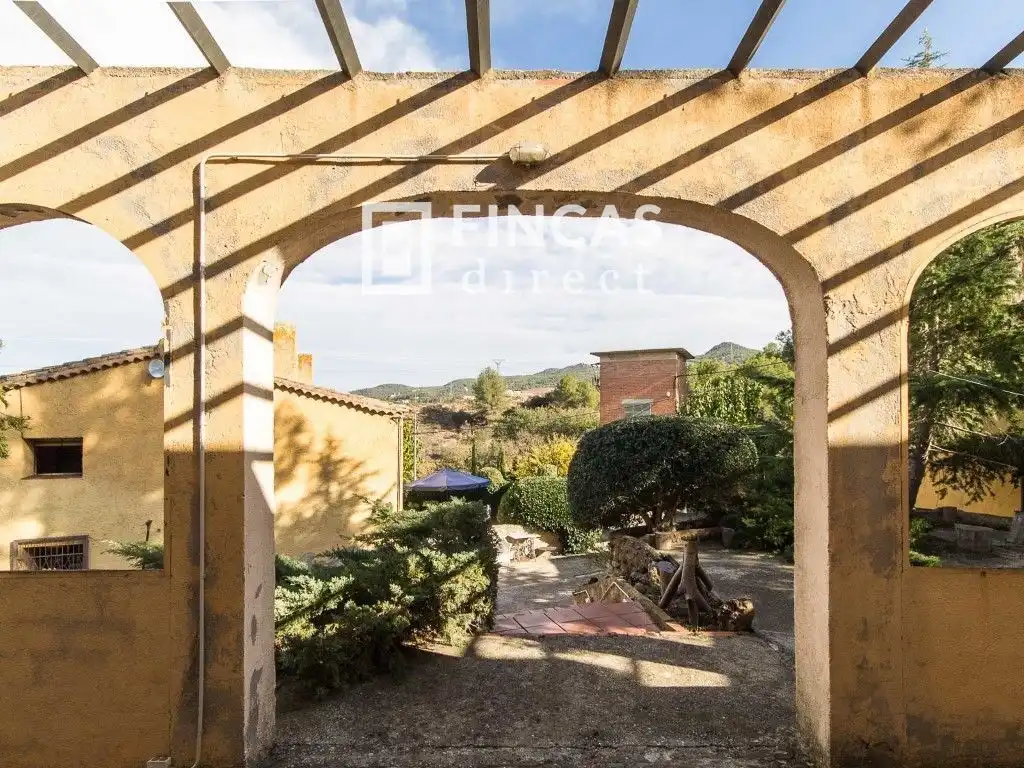 Finca rústica en venda a Moreres, Subirats
