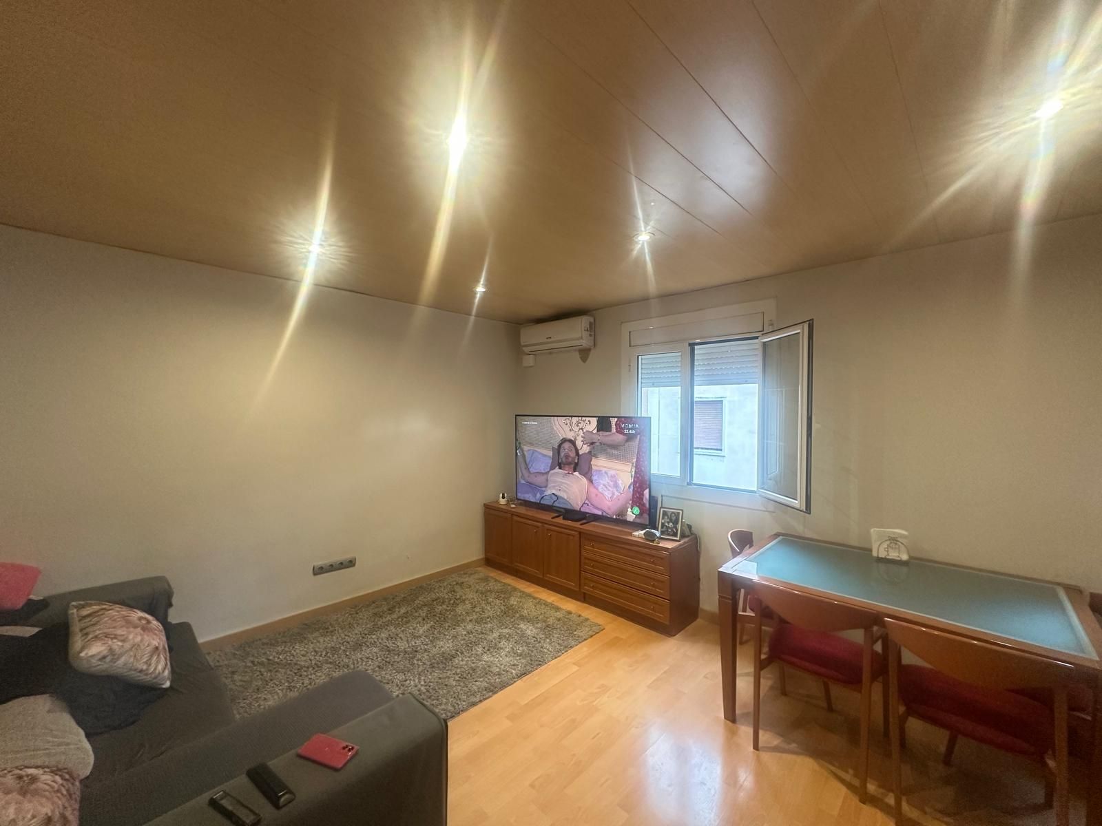 Living room of Flat for sale in L'Hospitalet de Llobregat