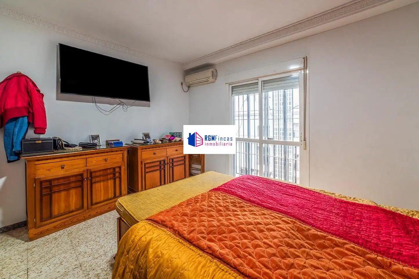 Bedroom of Flat for sale in Sevilla