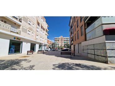 Local commercial à louer à Avenida diputacion