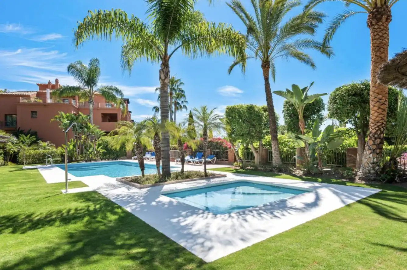 Ground floor for sale in Benahavís, Málaga