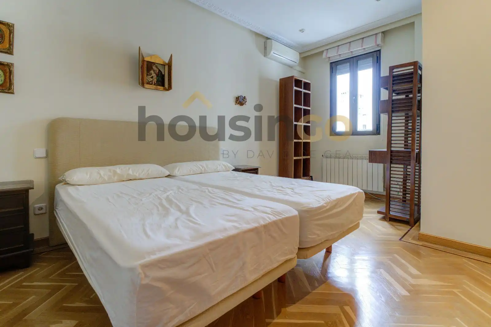 Bedroom of Flat for rent in Madrid  with Air Conditioner, Heating and Parquet flooring