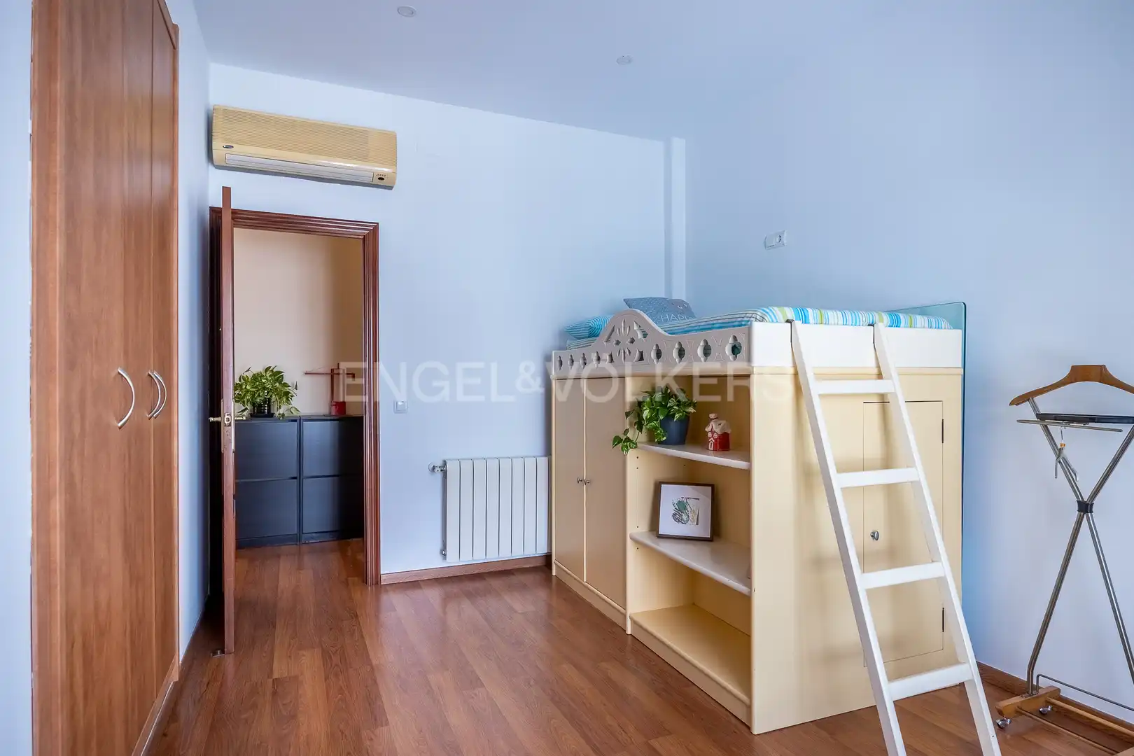 Bedroom of Houses for sale in Sevilla  with Air Conditioner, Heating and Storage room