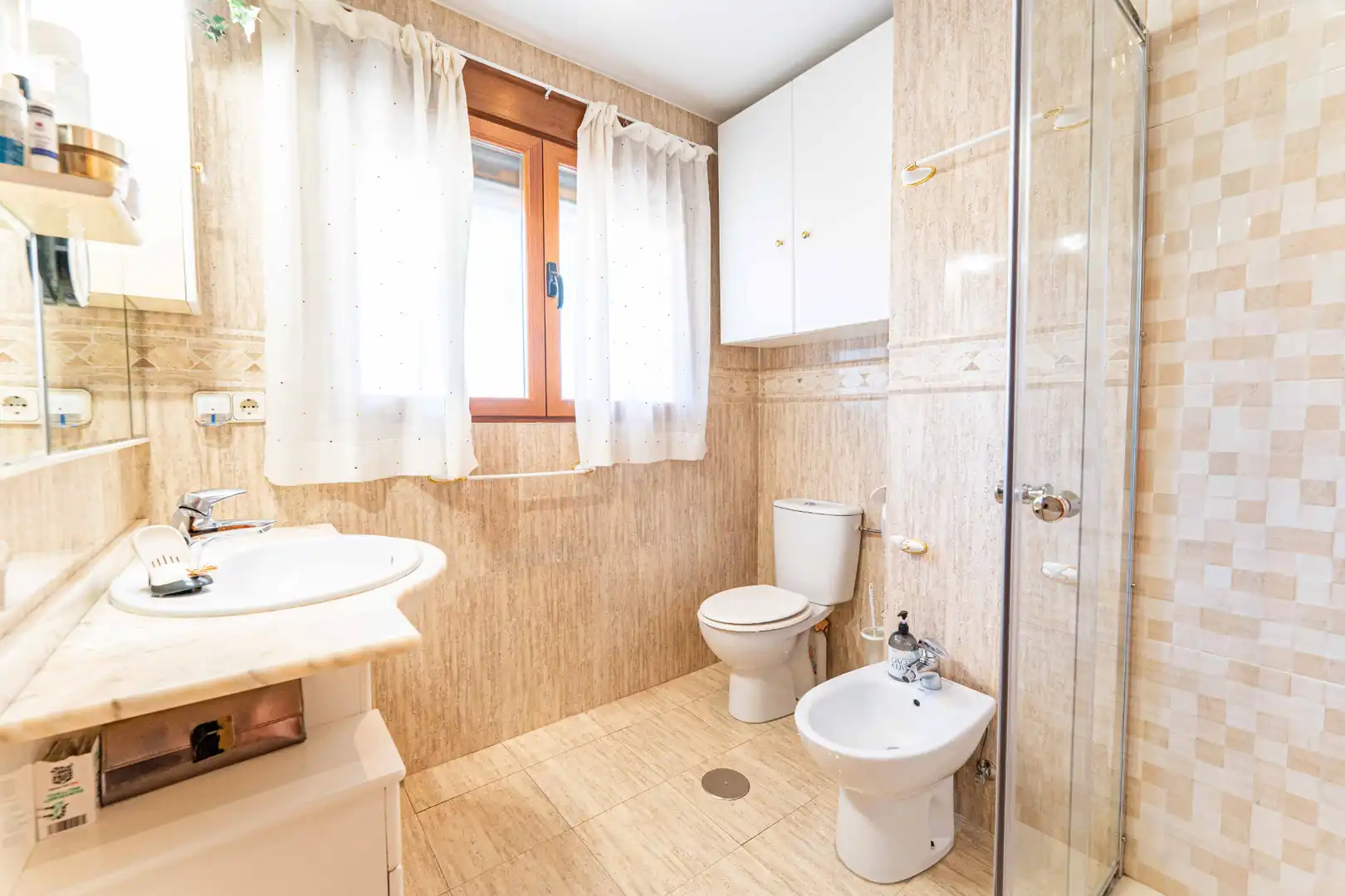 Bathroom of Houses for sale in Alpedrete  with Furnished