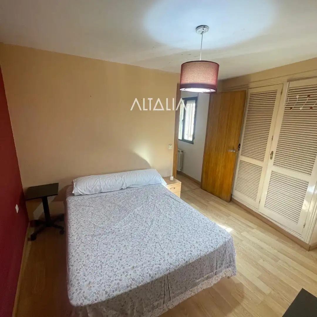 Habitación de Casa o chalet en venta en Cuenca