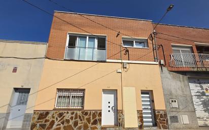 Exterior view of Duplex for sale in Terrassa